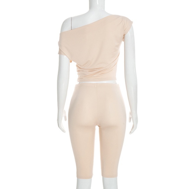 Off-shoulder Short-sleeved Top Slim-fitting Cropped Pants Set