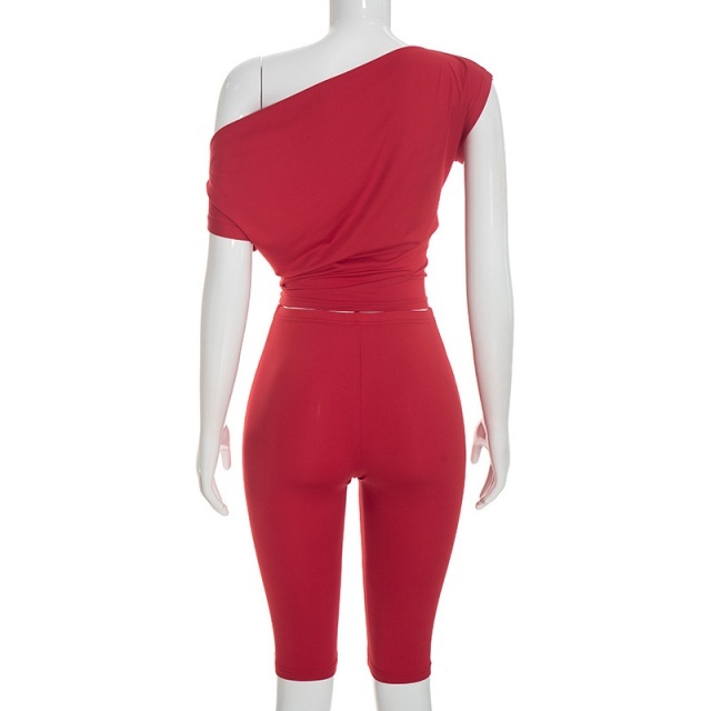 Off-shoulder Short-sleeved Top Slim-fitting Cropped Pants Set