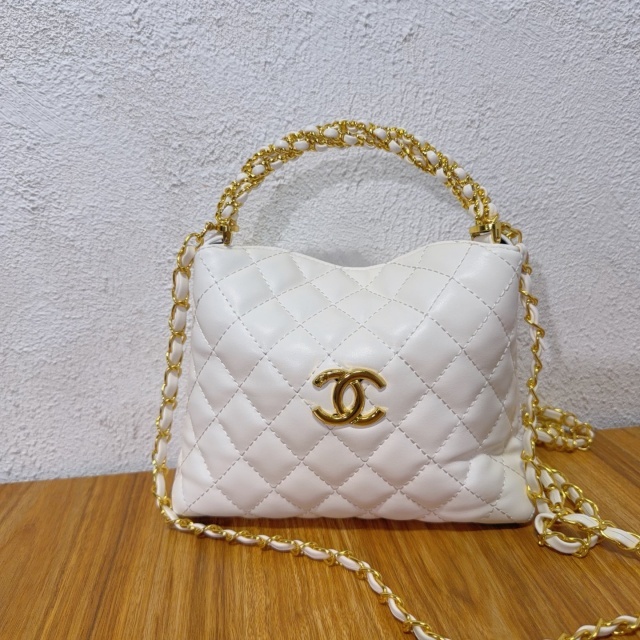 Chained Fashion Women Messenger Bags