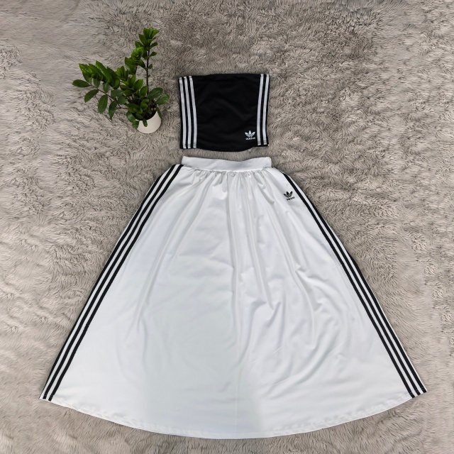 Fashion Embroidery Tube Top Maxi Skirt Set