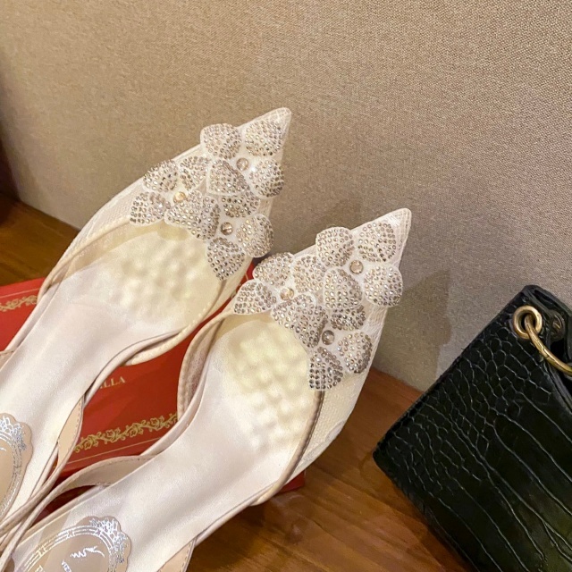 Pointed Toe Rhinestones Fashion High Heeled Sandals