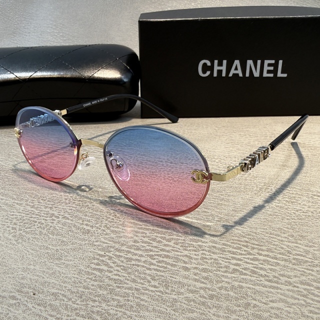 Retro Oval Frame Luxury Design Glasses