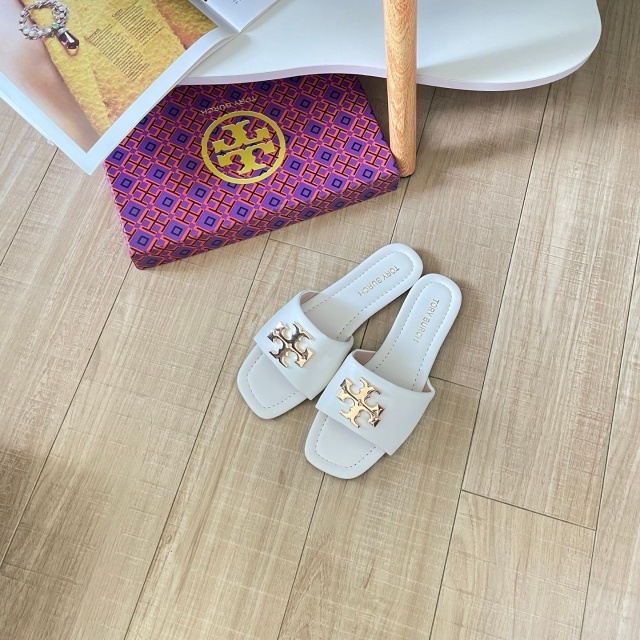 Metal Logo Fashion Women Flat Slides