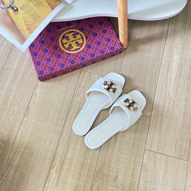 Metal Logo Fashion Women Flat Slides