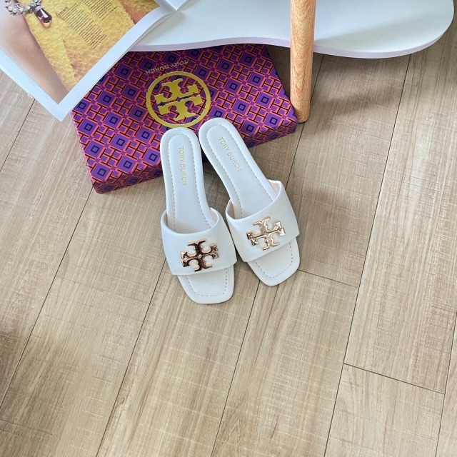 Metal Logo Fashion Women Flat Slides