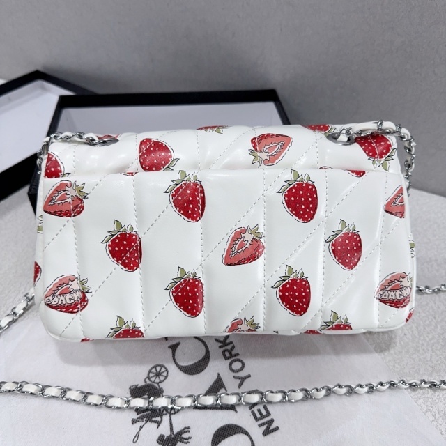 Chained Printed Women Messenger Bags