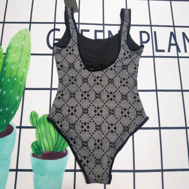 Fashion Women Sleeveless Swimsuit