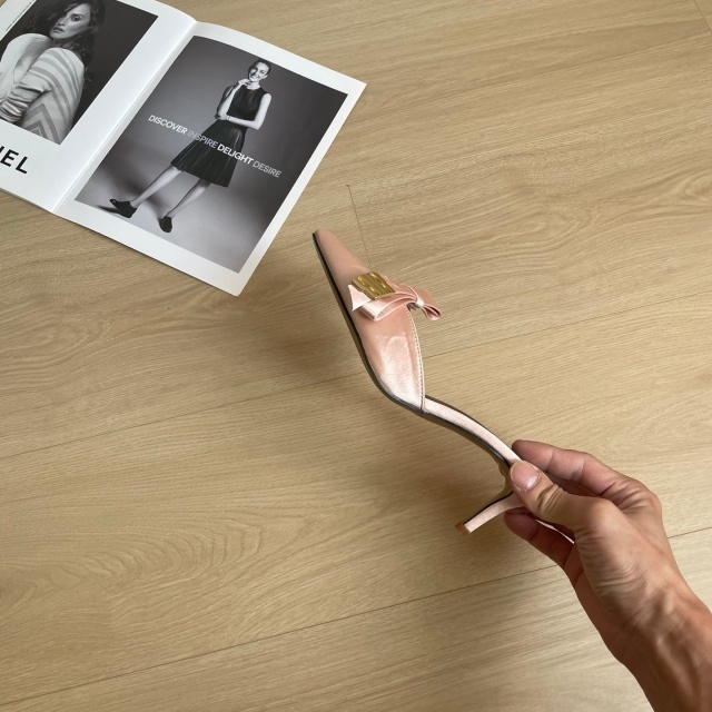 Fashion Pointed Toe Satin High Heeled Sandals