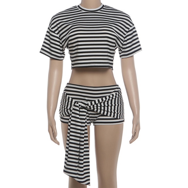 Short Sleeve Cropped Top Striped Fitted Short Set