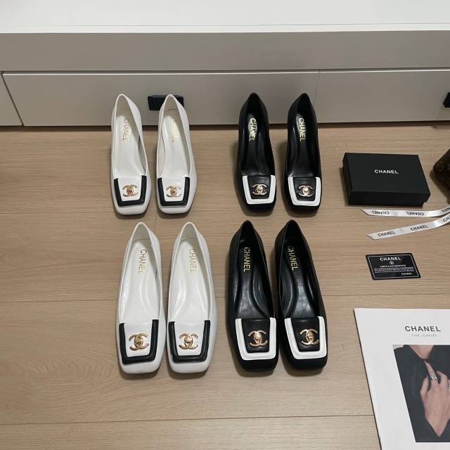 Metal Logo Leather Fashion Women Pumps Shoes