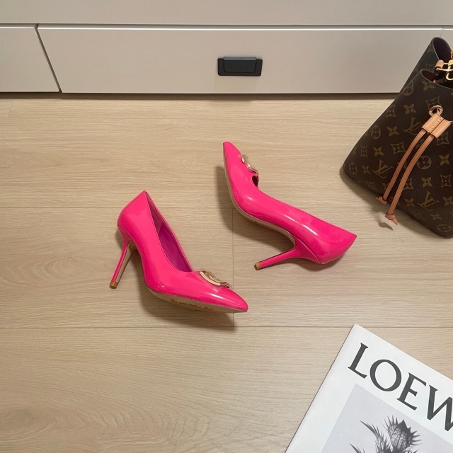 Metal Logo Pointed Toe Sexy High Heels