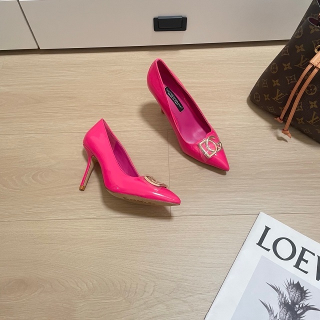 Metal Logo Pointed Toe Sexy High Heels