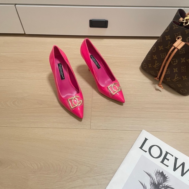 Metal Logo Pointed Toe Sexy High Heels