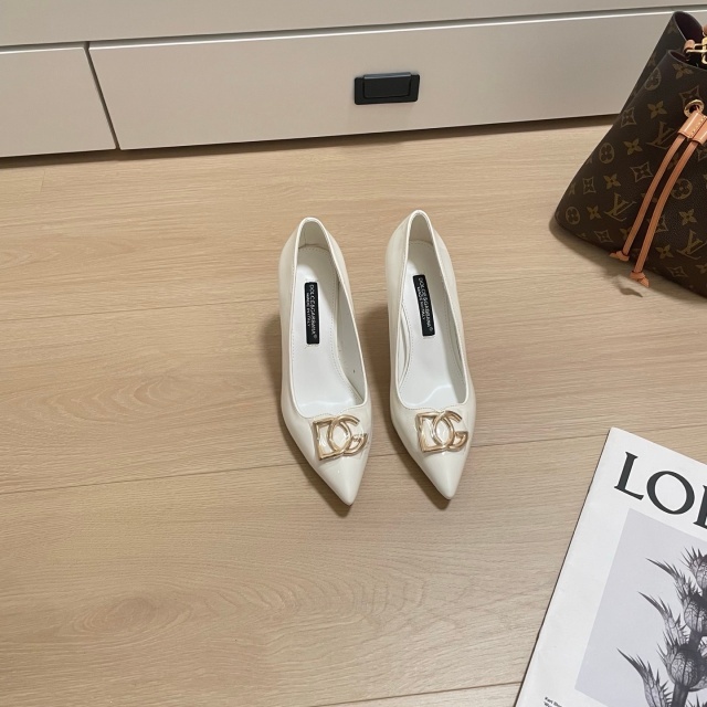 Metal Logo Pointed Toe Sexy High Heels