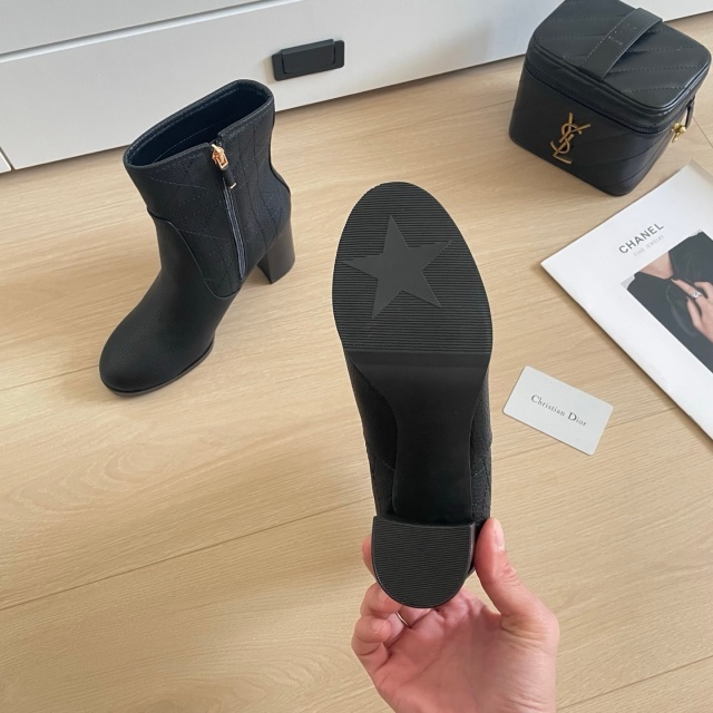 Vintage Fashion Women Chunky Boots