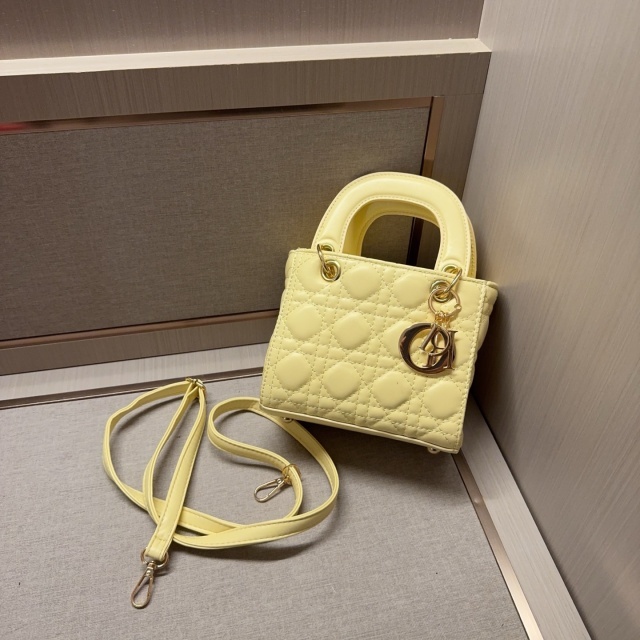 Fashion Leather Crossbody Handbags