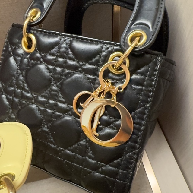 Fashion Leather Crossbody Handbags