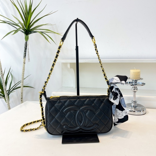 Leather Chained Fashion Messenger Bags