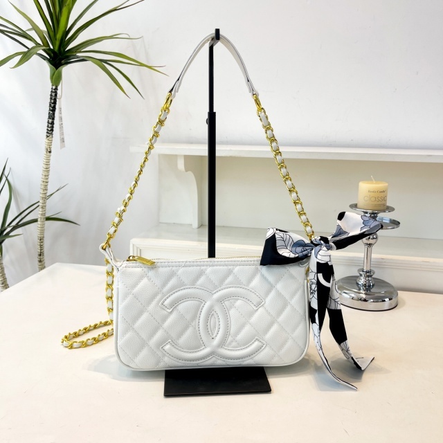 Leather Chained Fashion Messenger Bags