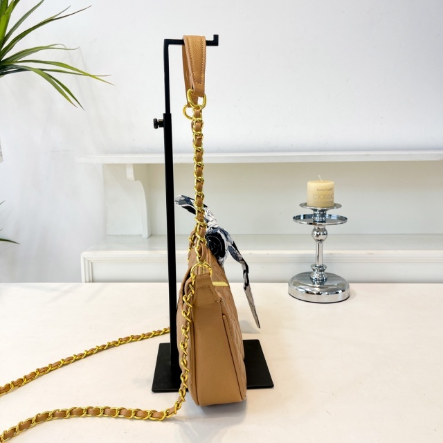 Leather Chained Fashion Messenger Bags
