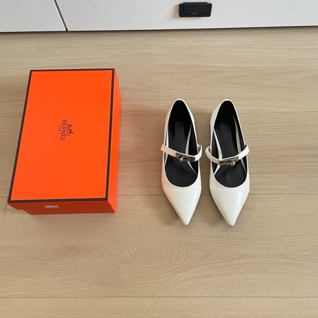 Leather Fashion Pointed Toe Women Pumps Shoes