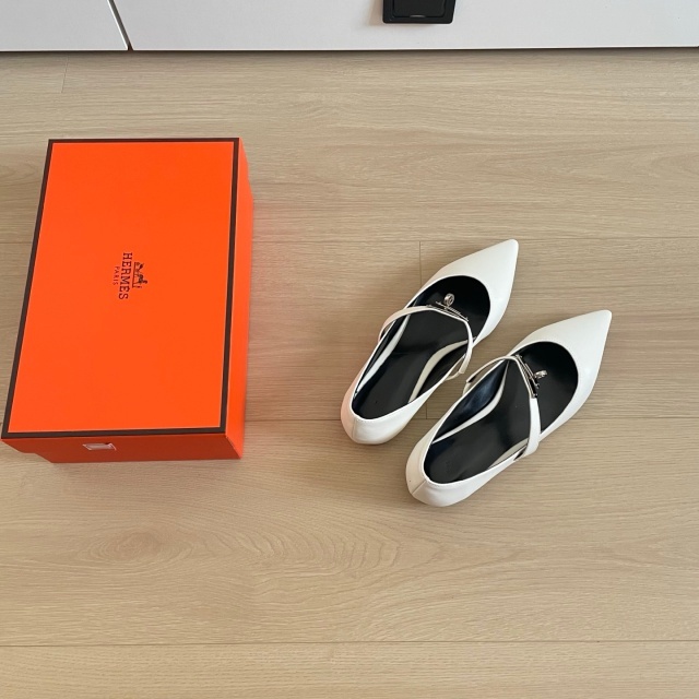 Leather Fashion Pointed Toe Women Pumps Shoes
