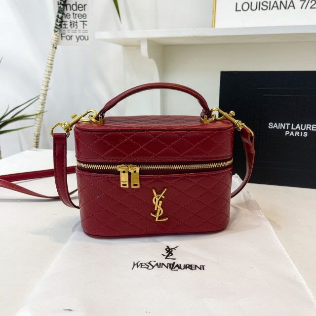 Metal Logo Leather Fashion Makeup Bags