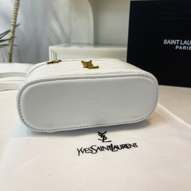 Metal Logo Leather Fashion Makeup Bags