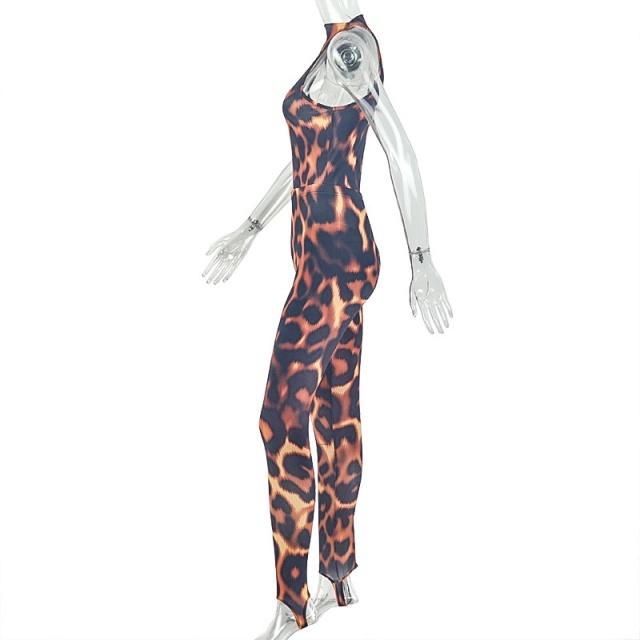 Leopard Printed Sleeveless Teddies Fitted Pant Set