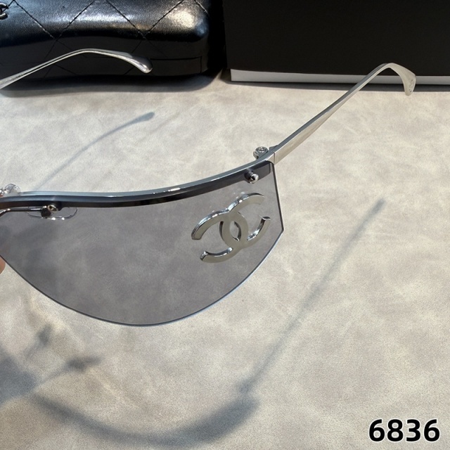 Large Frame One Piece Luxury Glasses