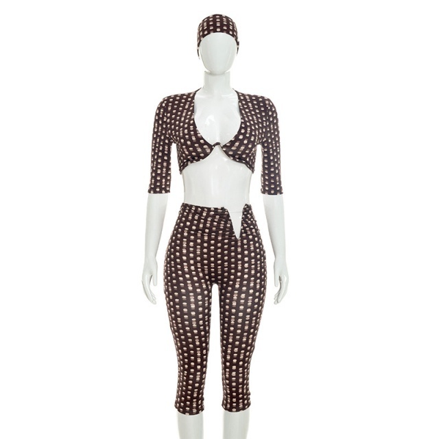 Dots Printed Cropped Top Fitted Midi Pant Set