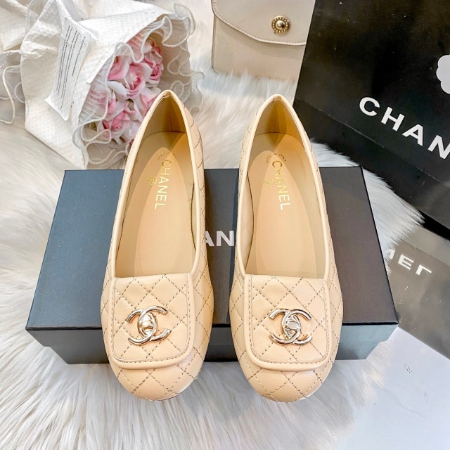 Metal Logo Office Lady Pumps Shoes