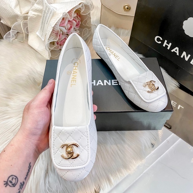 Metal Logo Office Lady Pumps Shoes