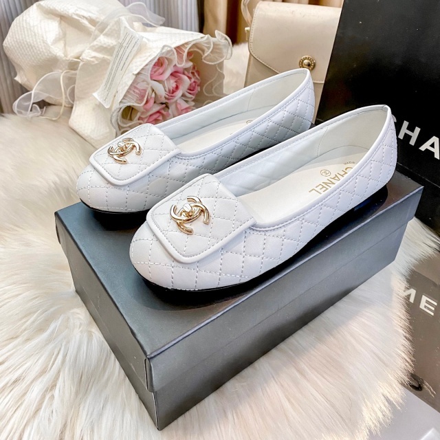 Metal Logo Office Lady Pumps Shoes