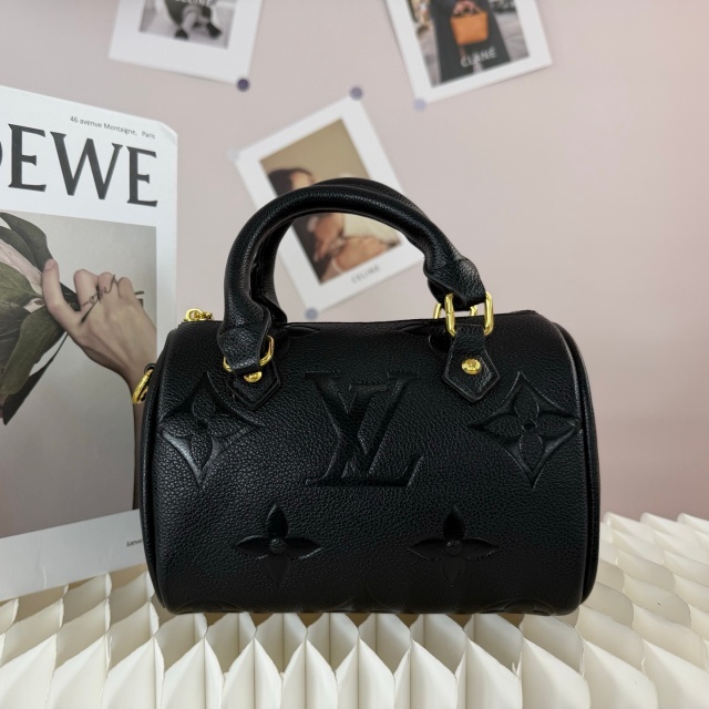 Leather Women Crossbody Handbags