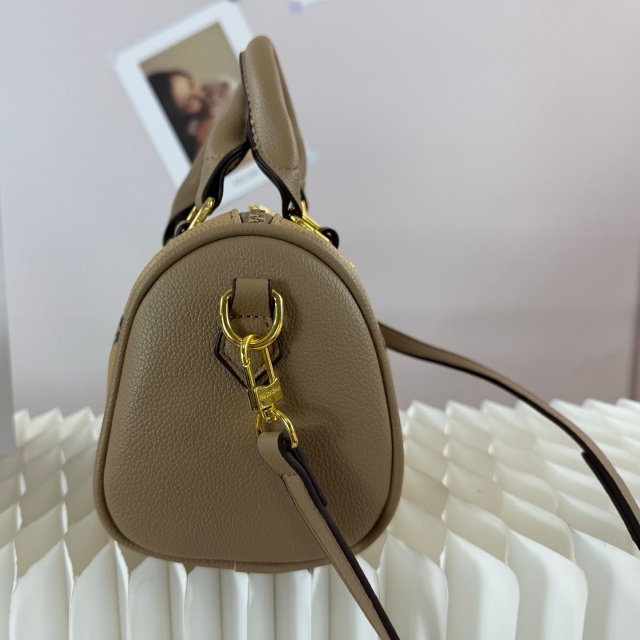 Leather Women Crossbody Handbags