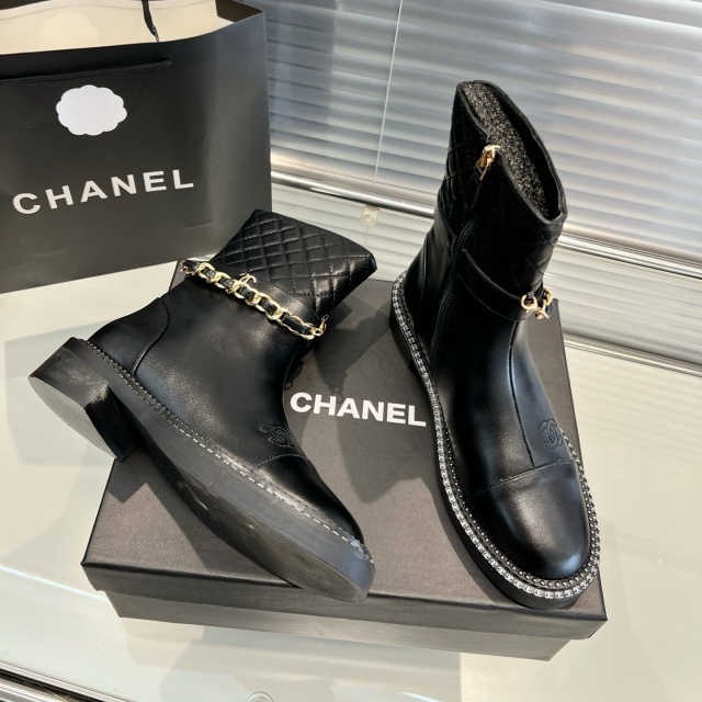 Chain Detail Leather Ankle Boots