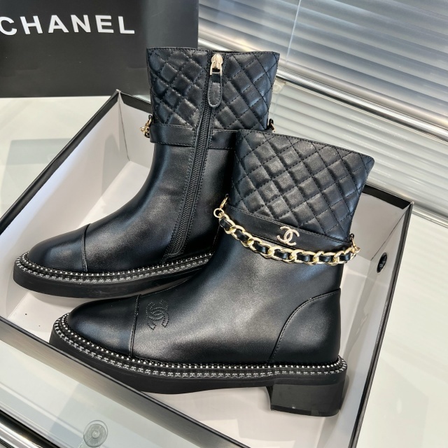 Chain Detail Leather Ankle Boots