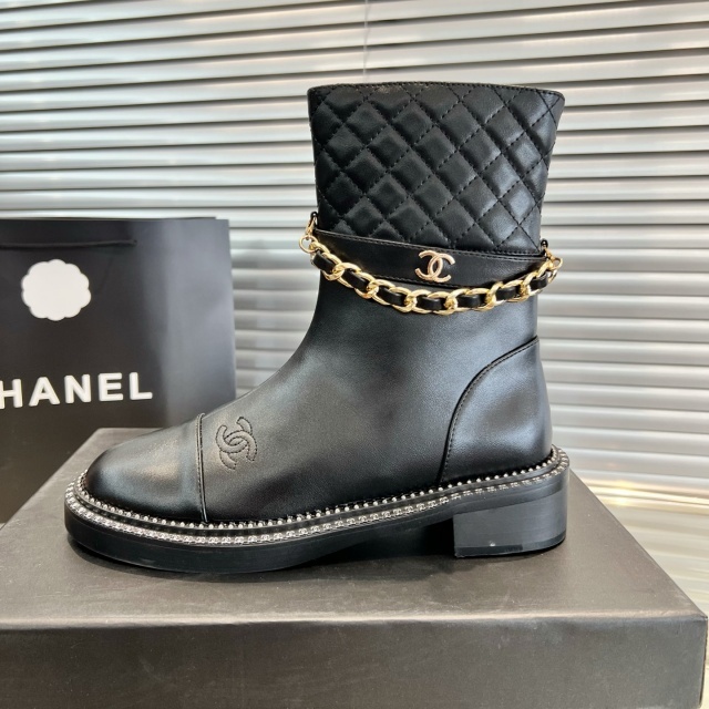 Chain Detail Leather Ankle Boots
