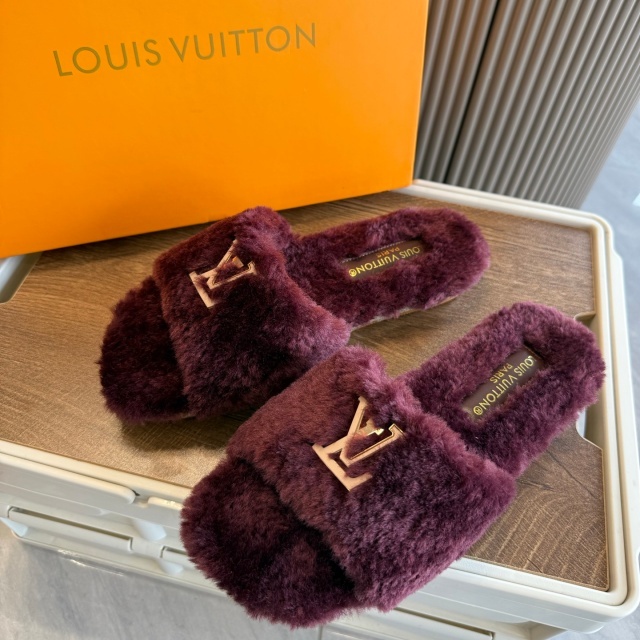 Winter Fashion Women Furry Slides