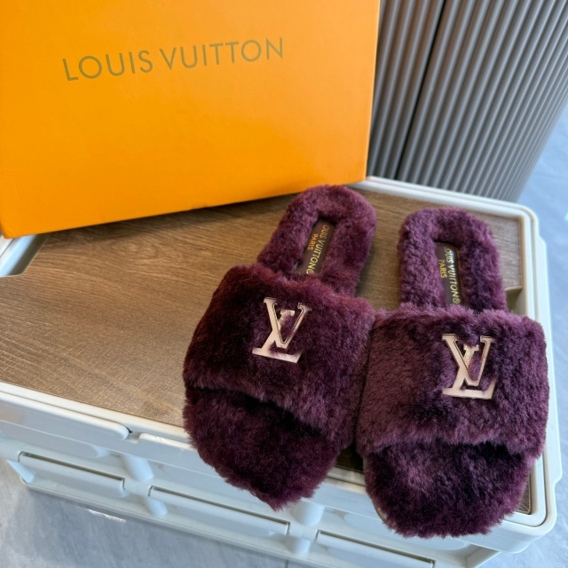 Winter Fashion Women Furry Slides