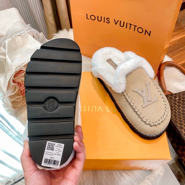 Winter Fashion Couple Furry Slippers