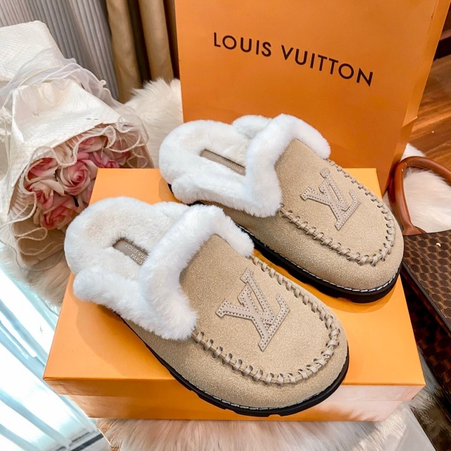 Winter Fashion Couple Furry Slippers