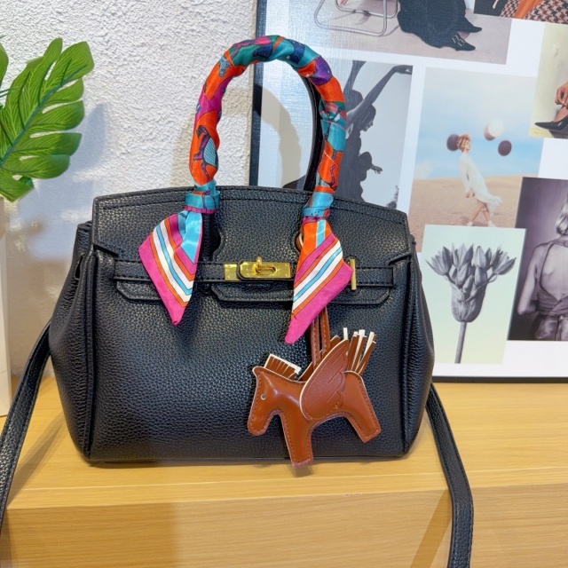 Fashion Leather Crossbody Handbags