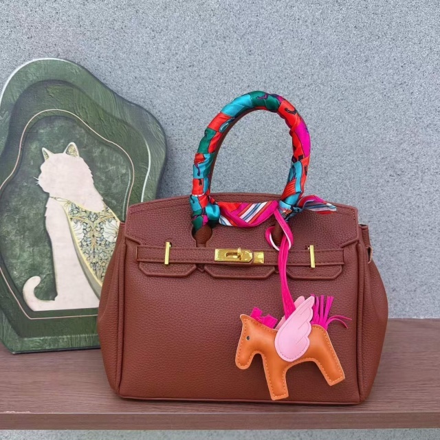 Leather Women Crossbody Handbags