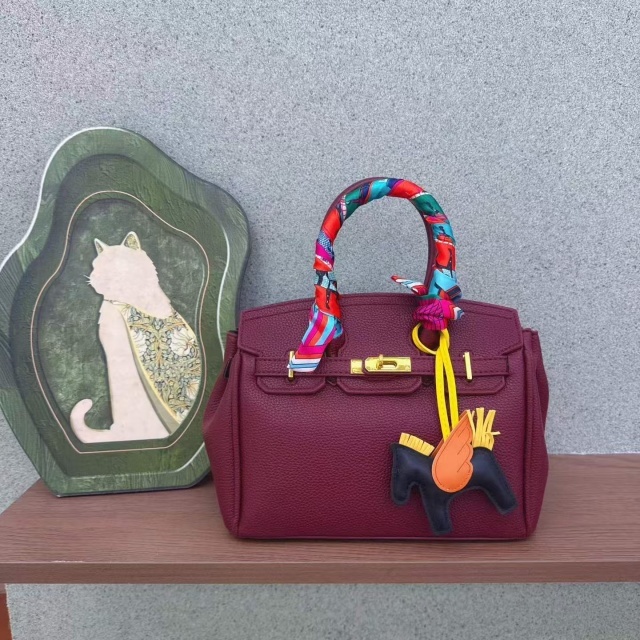 Leather Women Crossbody Handbags