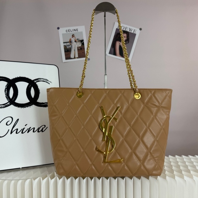 Metal Logo Women Handbags