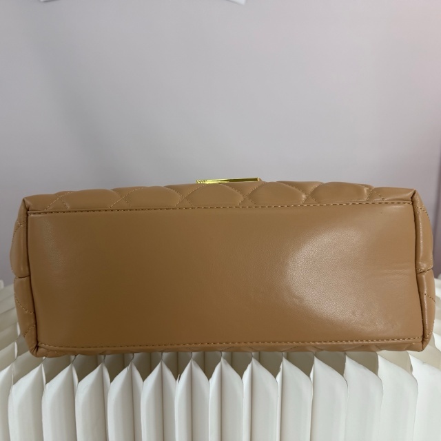 Metal Logo Women Handbags