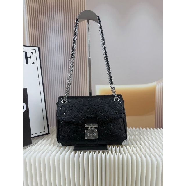 Chained Fashion Women Purses