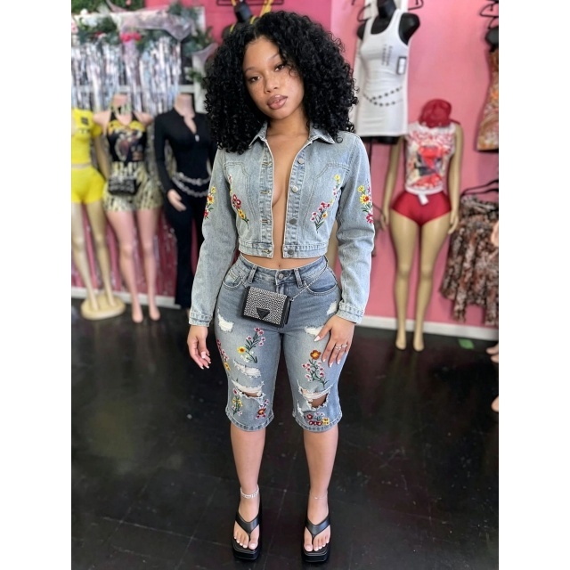 Floral Embroidery Denim Jacket Knee Pant Set